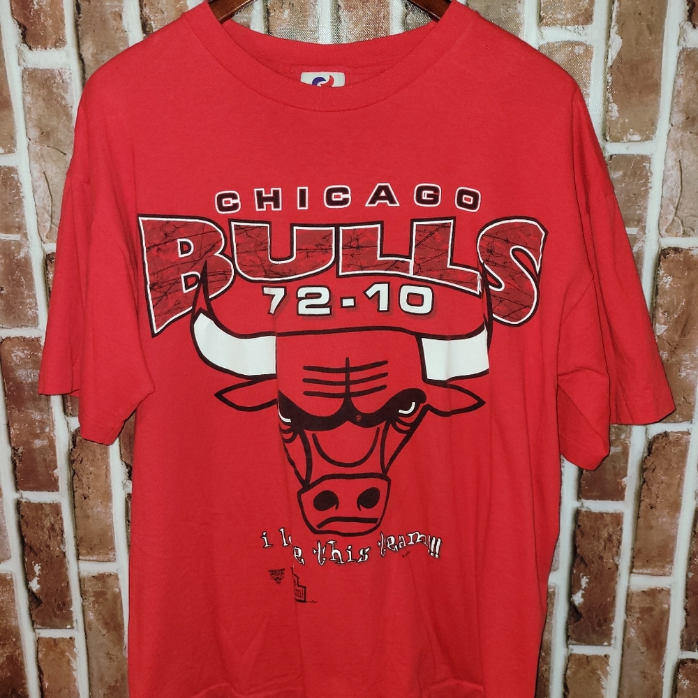 Vintage 1996 Chicago Bulls 72-10 record tee
